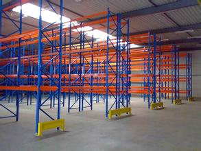 石河子仓储货架在选购仓储货架时应该如何考虑工程要素有哪些？